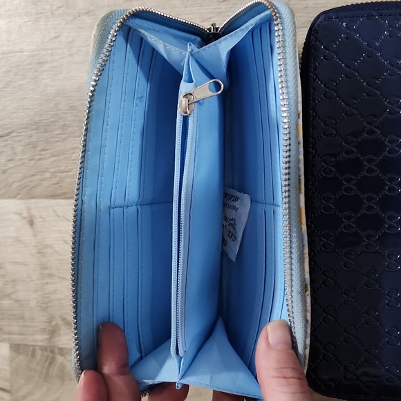 3 used wallets - Picture 3 of 5